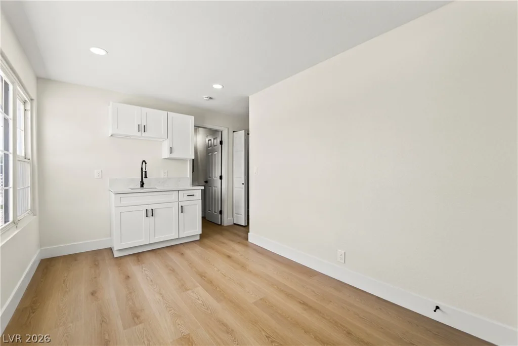 1017 Mallard, Las Vegas, NV 89108