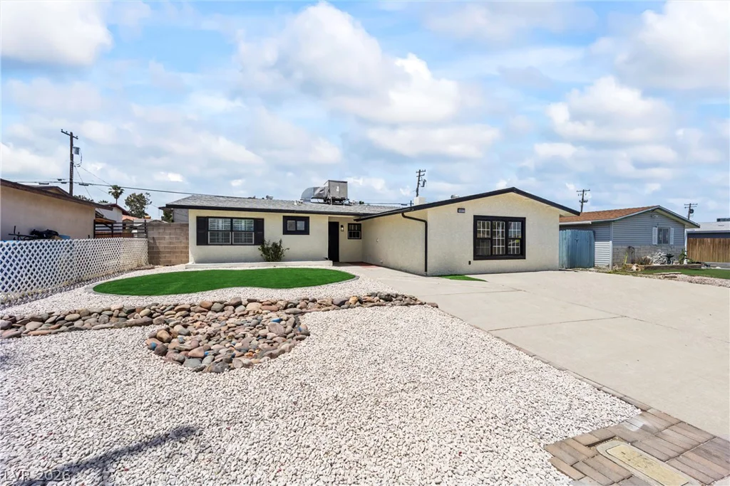 1017 Mallard, Las Vegas, NV 89108