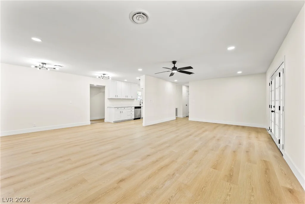 1017 Mallard, Las Vegas, NV 89108