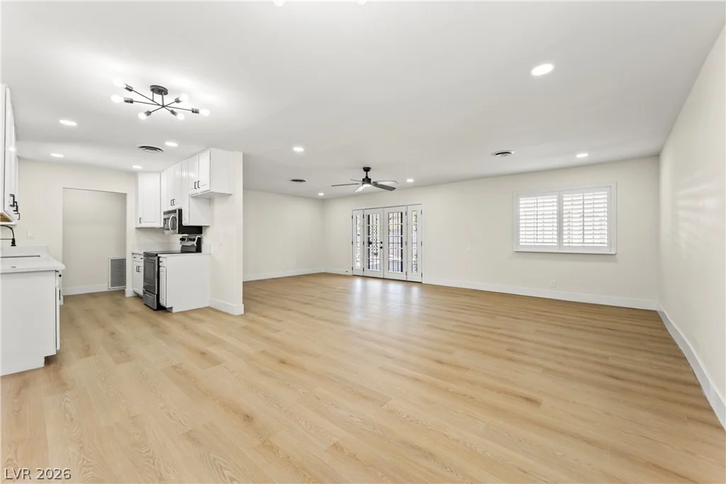 1017 Mallard, Las Vegas, NV 89108