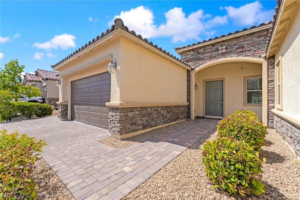 9772 Mosaic Canyon, Las Vegas, NV 89149