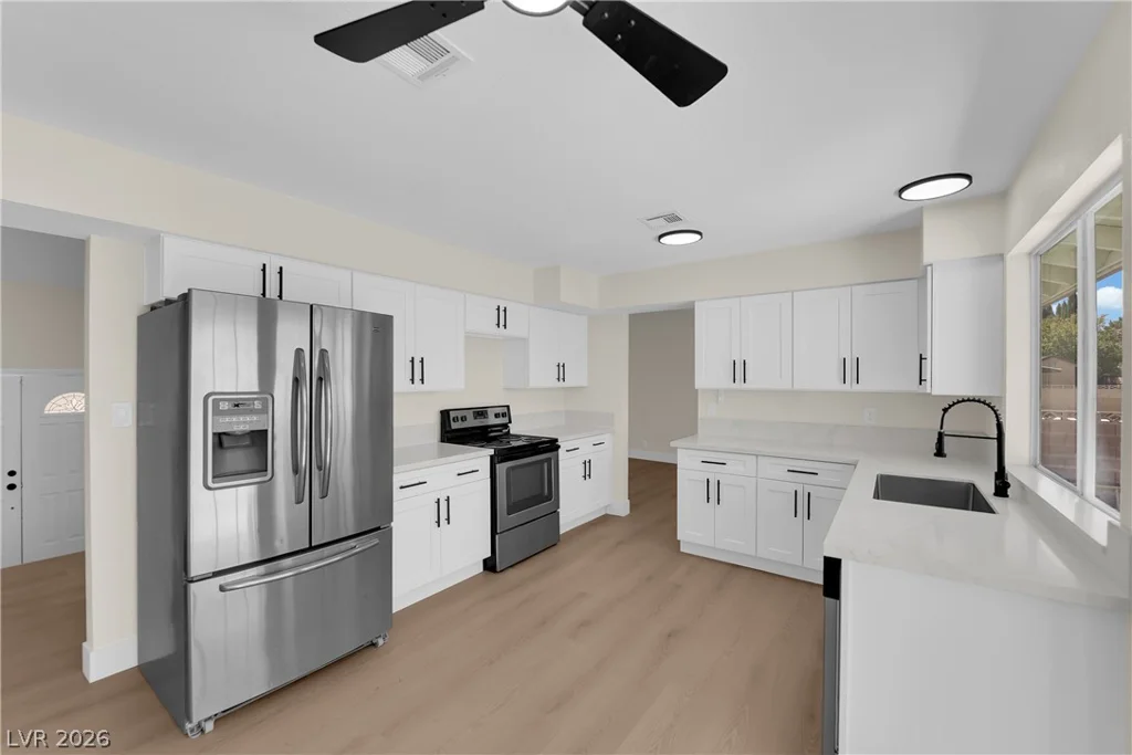 6388 Viking, Las Vegas, NV 89103