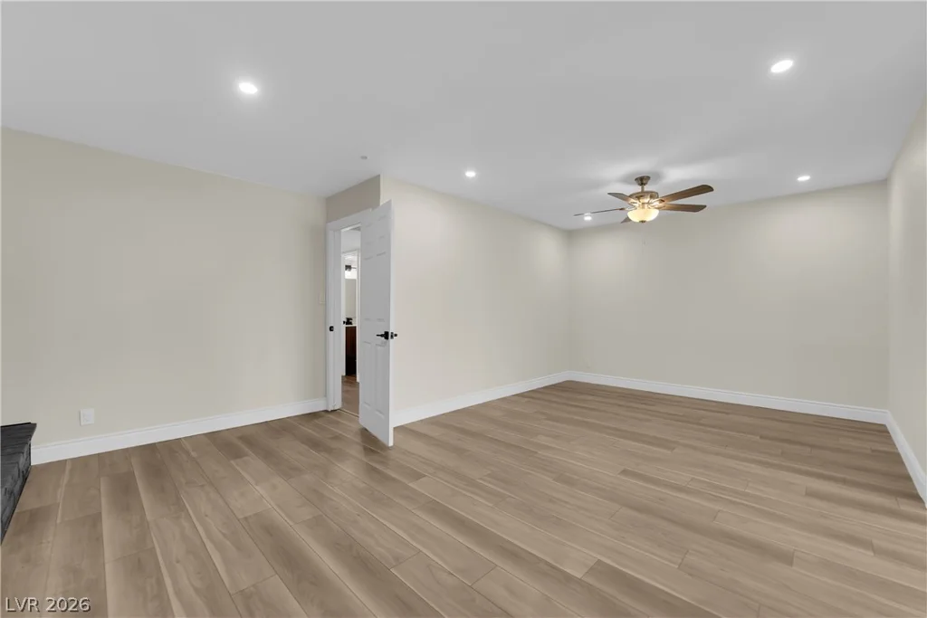 6388 Viking, Las Vegas, NV 89103