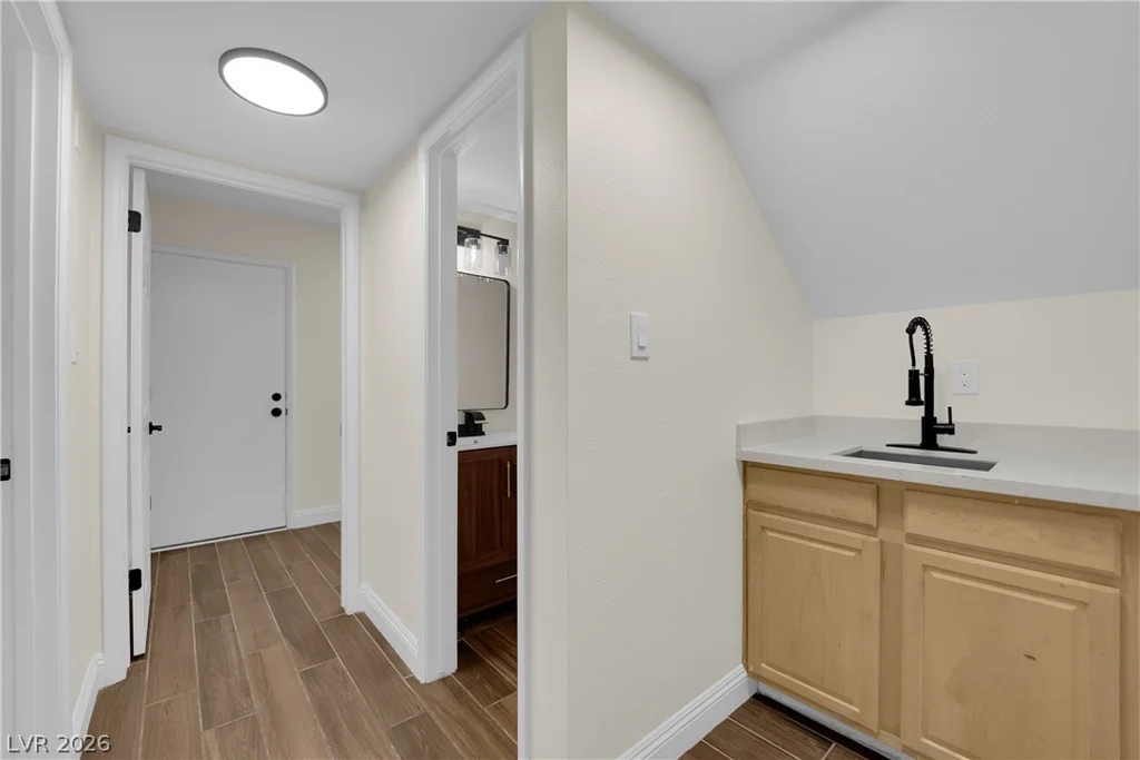 6388 Viking, Las Vegas, NV 89103