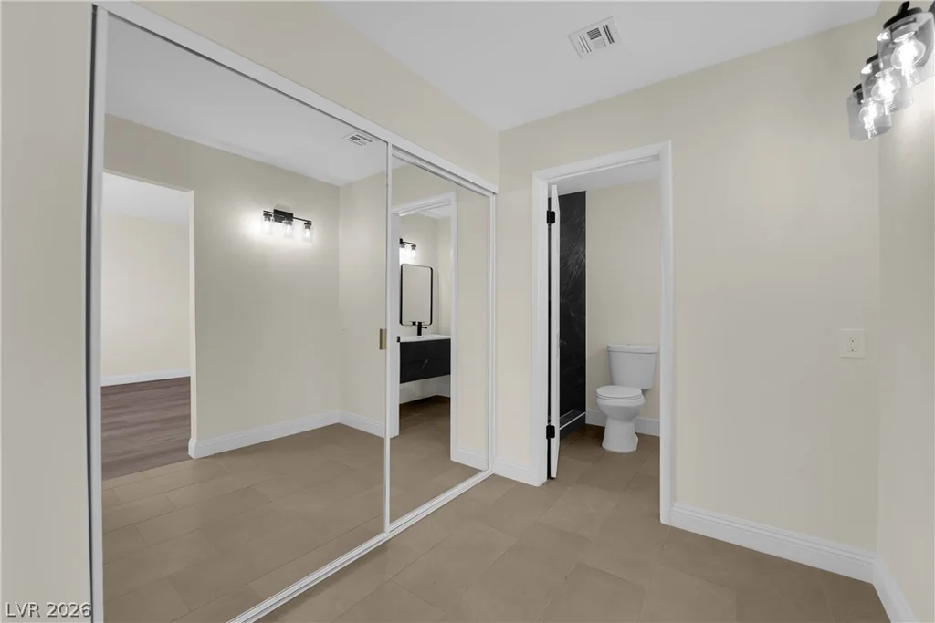 6388 Viking, Las Vegas, NV 89103