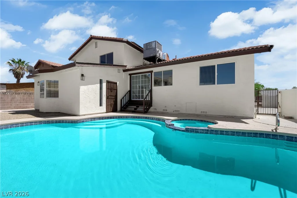 6388 Viking, Las Vegas, NV 89103