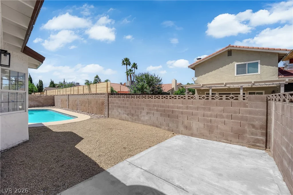 6388 Viking, Las Vegas, NV 89103