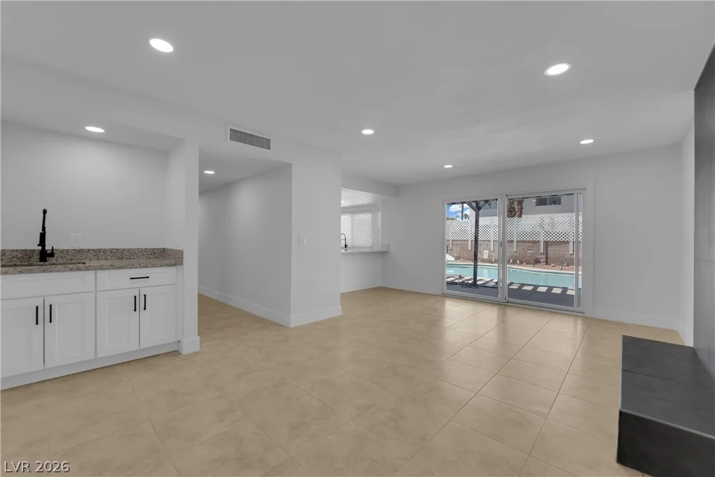 6756 Endora, Las Vegas, NV 89103