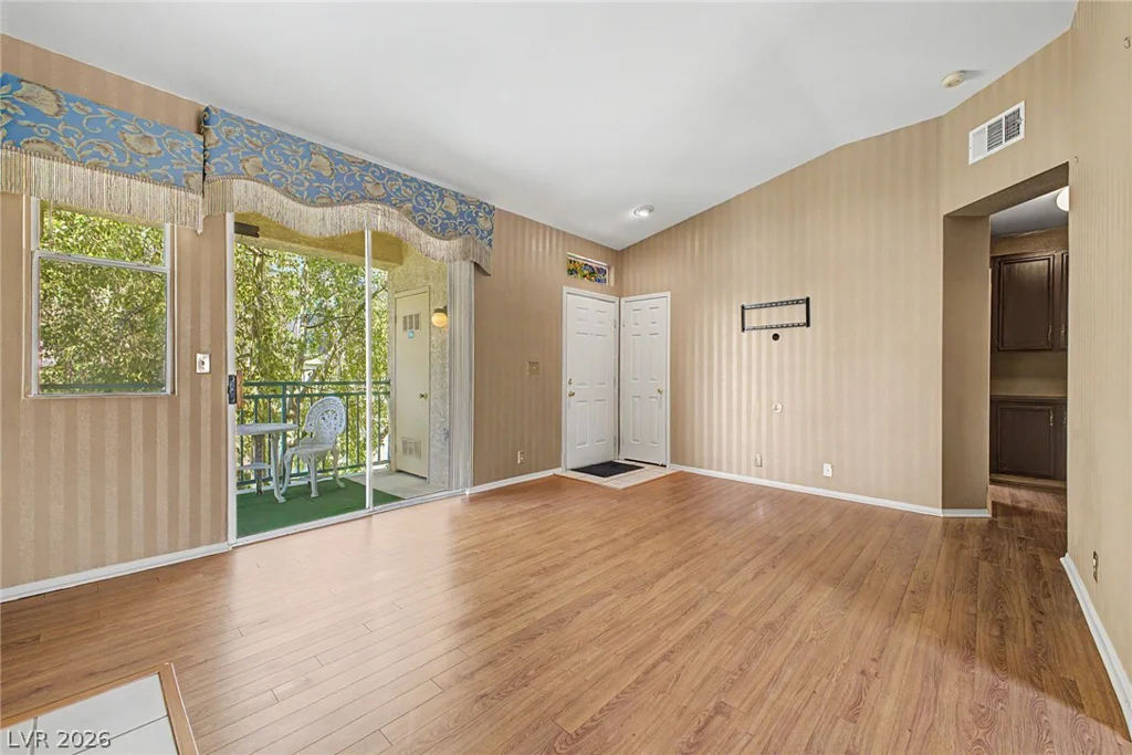 5155 Tropicana, Las Vegas, NV 89103