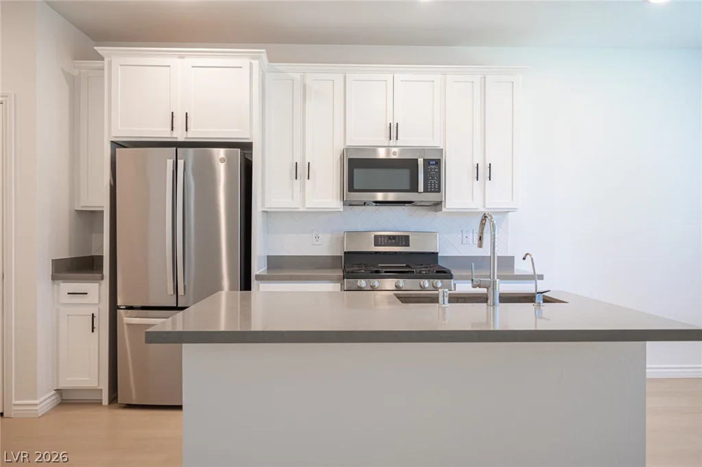 8847 Roadrunner Ravine, Las Vegas, NV 89166