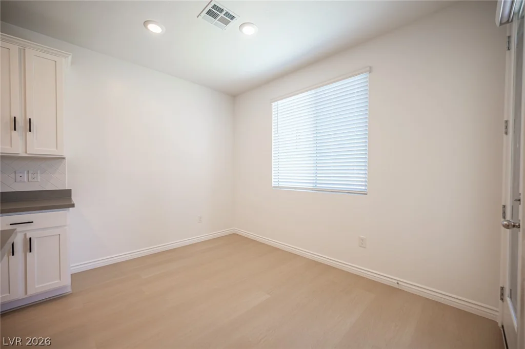 8847 Roadrunner Ravine, Las Vegas, NV 89166
