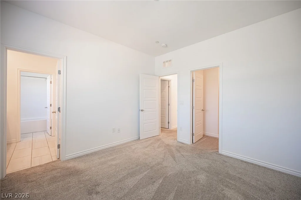 8847 Roadrunner Ravine, Las Vegas, NV 89166