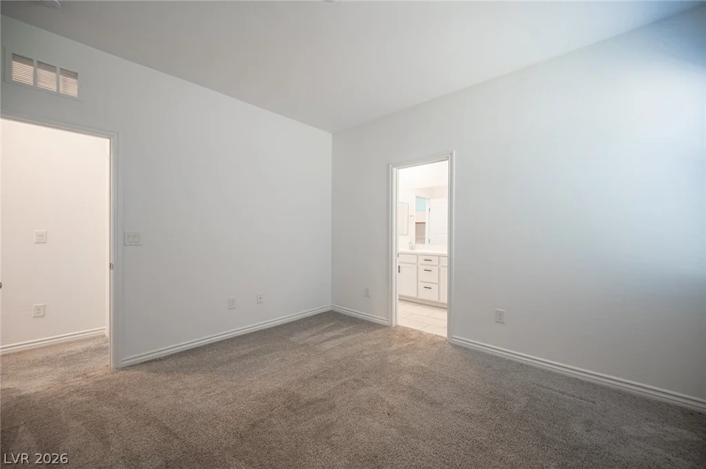 8847 Roadrunner Ravine, Las Vegas, NV 89166