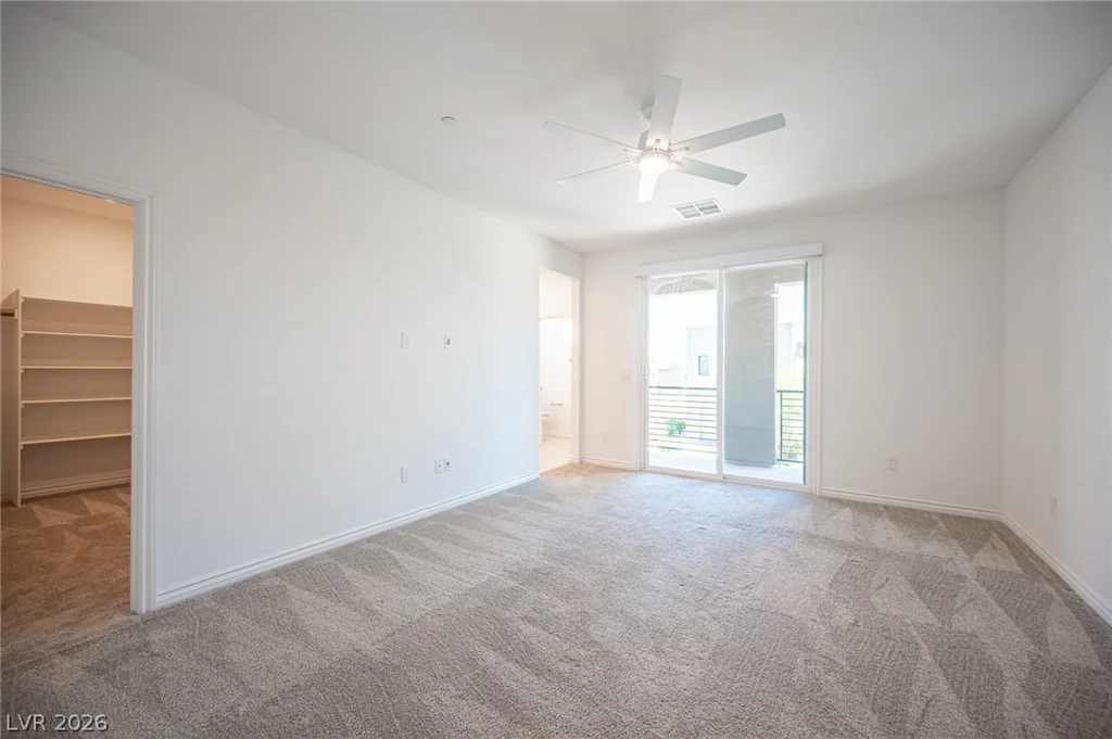 8847 Roadrunner Ravine, Las Vegas, NV 89166