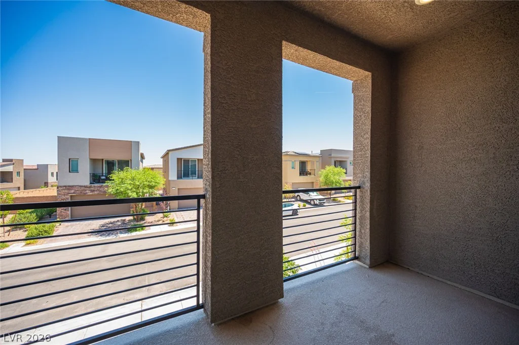 8847 Roadrunner Ravine, Las Vegas, NV 89166