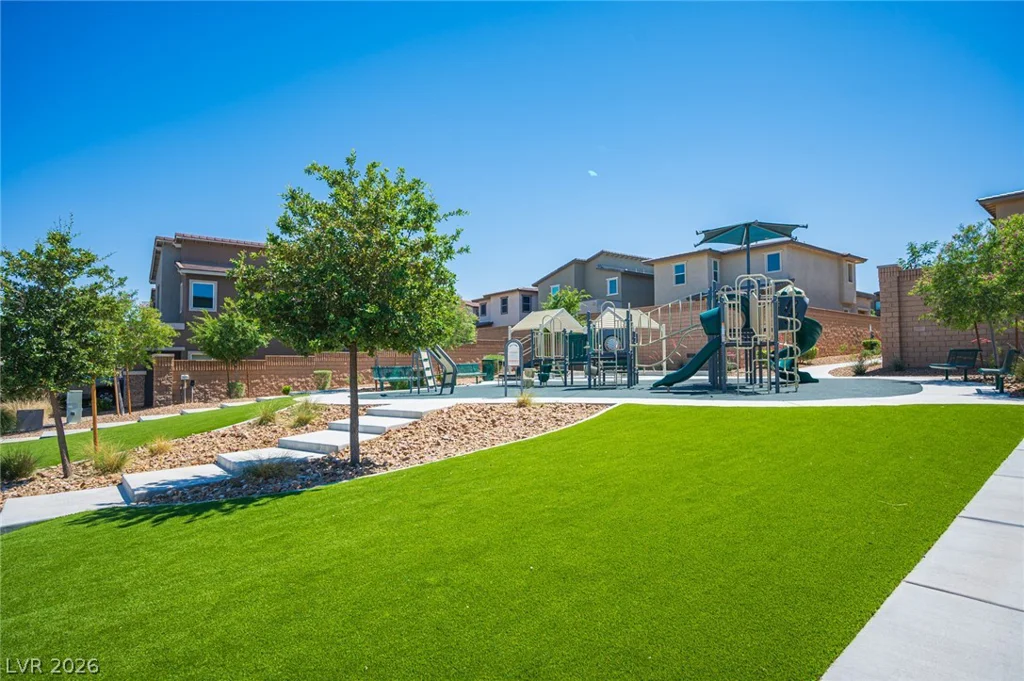 8847 Roadrunner Ravine, Las Vegas, NV 89166