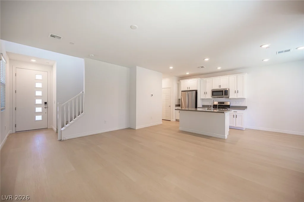 8847 Roadrunner Ravine, Las Vegas, NV 89166