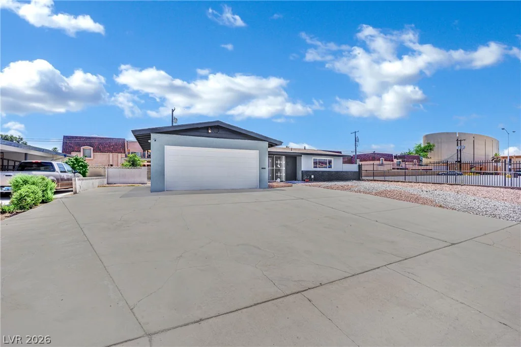 1304 Bonita, Las Vegas, NV 89104