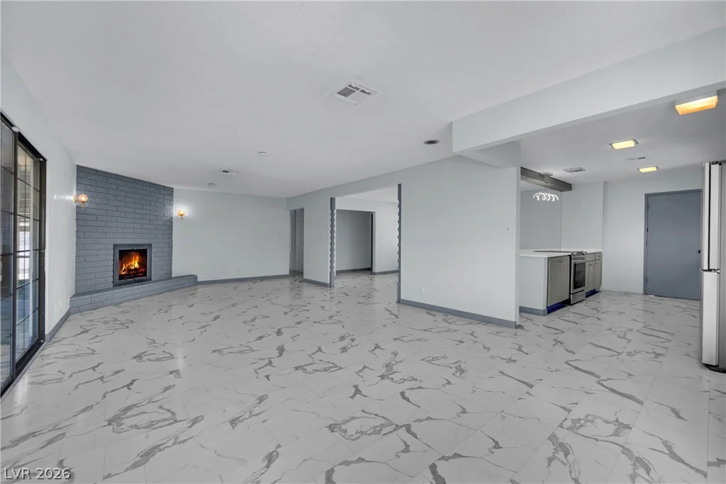 1304 Bonita, Las Vegas, NV 89104