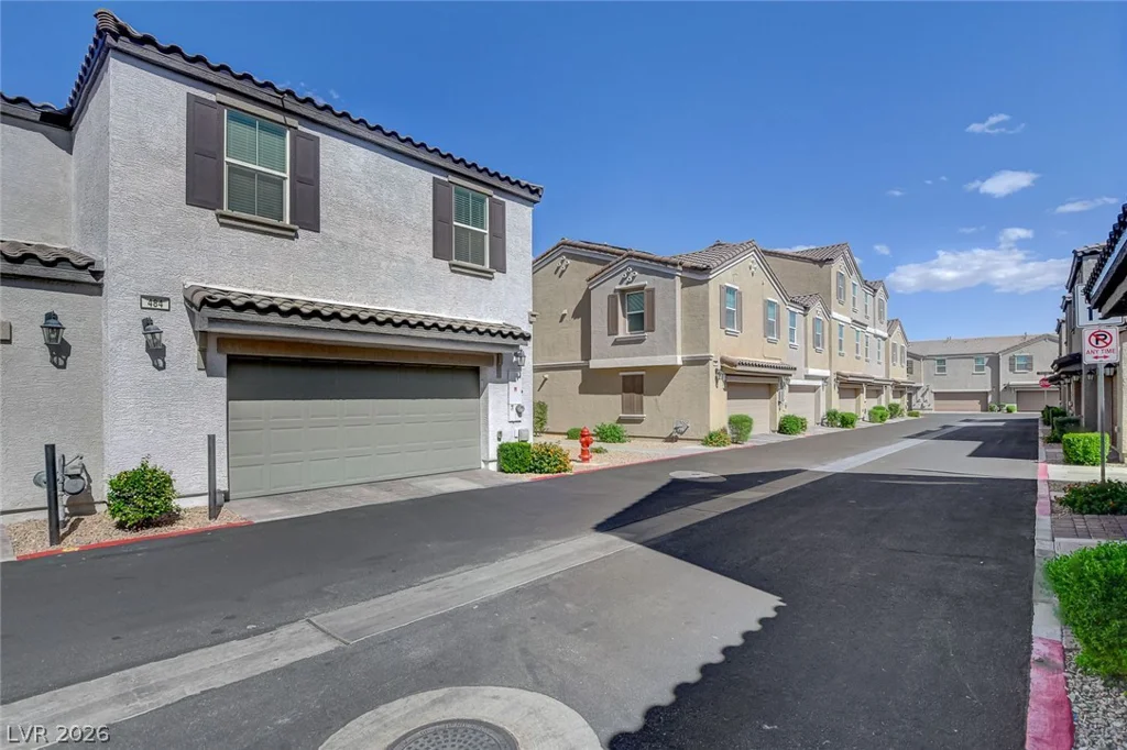 484 Filaree, Henderson, NV 89015