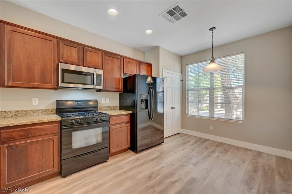 10157 Vickers, Las Vegas, NV 89178