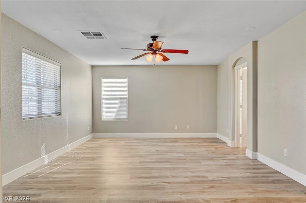 10157 Vickers, Las Vegas, NV 89178