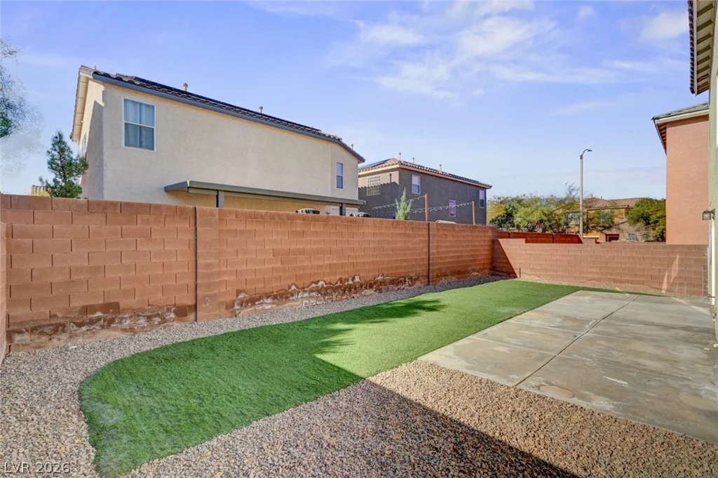 10157 Vickers, Las Vegas, NV 89178