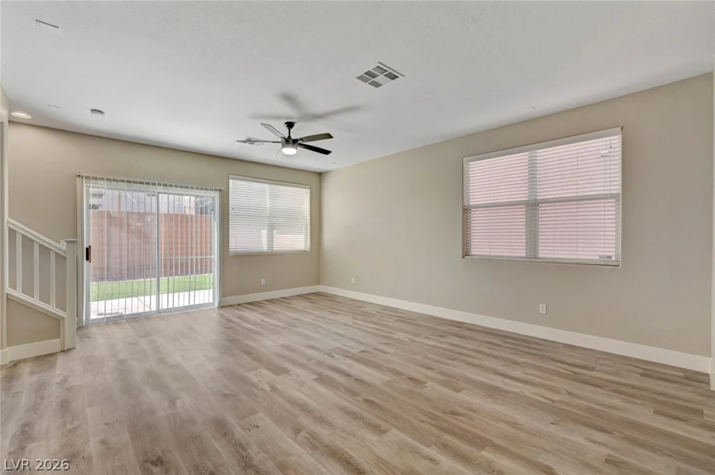 10157 Vickers, Las Vegas, NV 89178