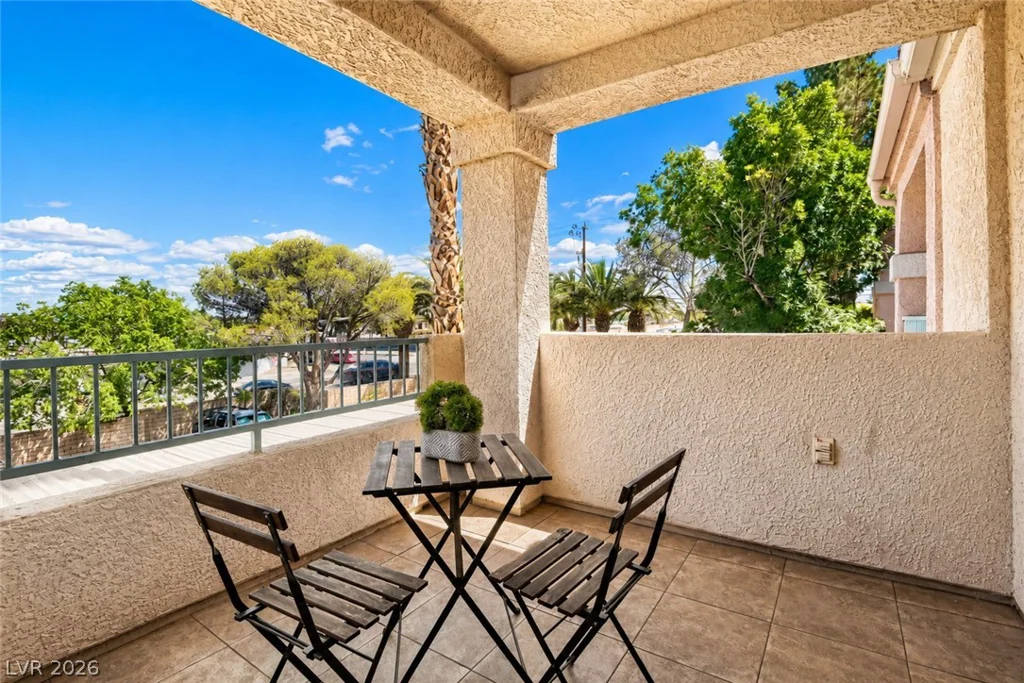 4893 Torrey Pines, Las Vegas, NV 89103