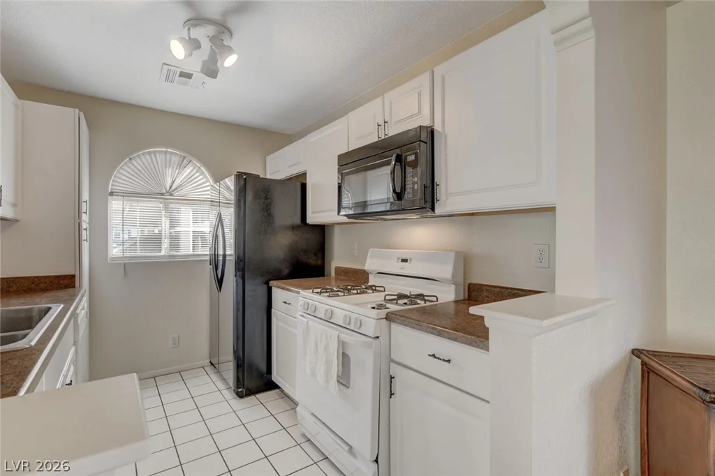 6812 Elm Creek, Las Vegas, NV 89108