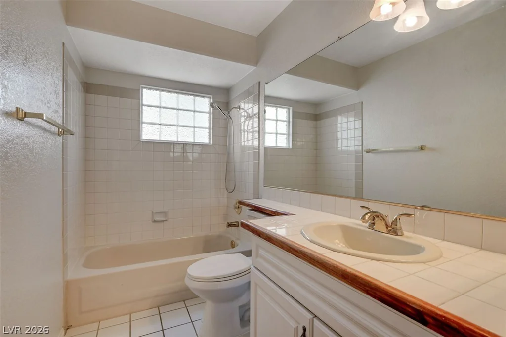 6812 Elm Creek, Las Vegas, NV 89108