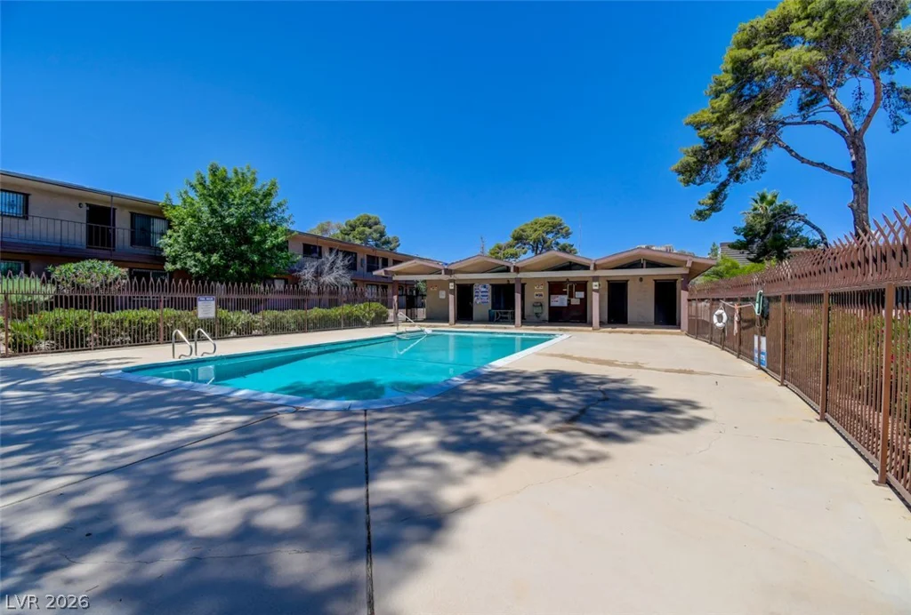625 Royal Crest, Las Vegas, NV 89169