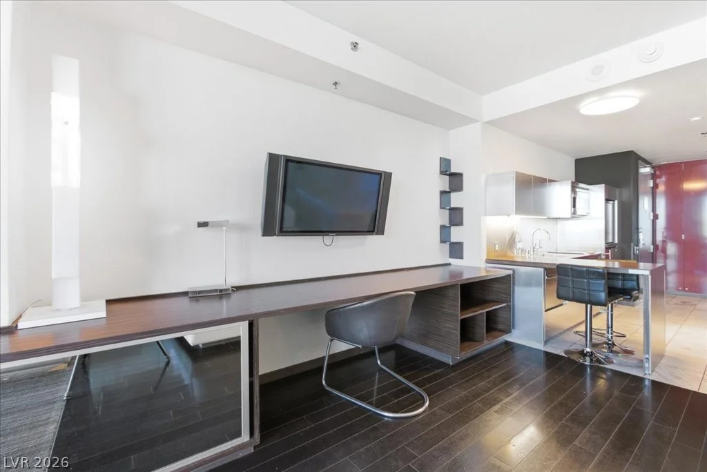 4381 FLAMINGO, Las Vegas, NV 89103