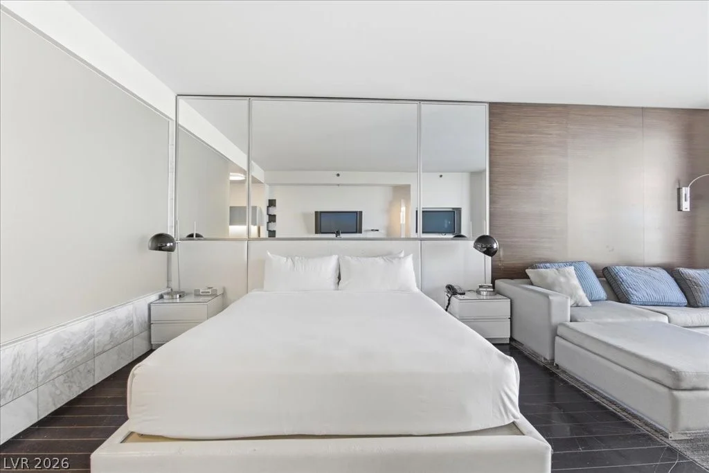 4381 FLAMINGO, Las Vegas, NV 89103