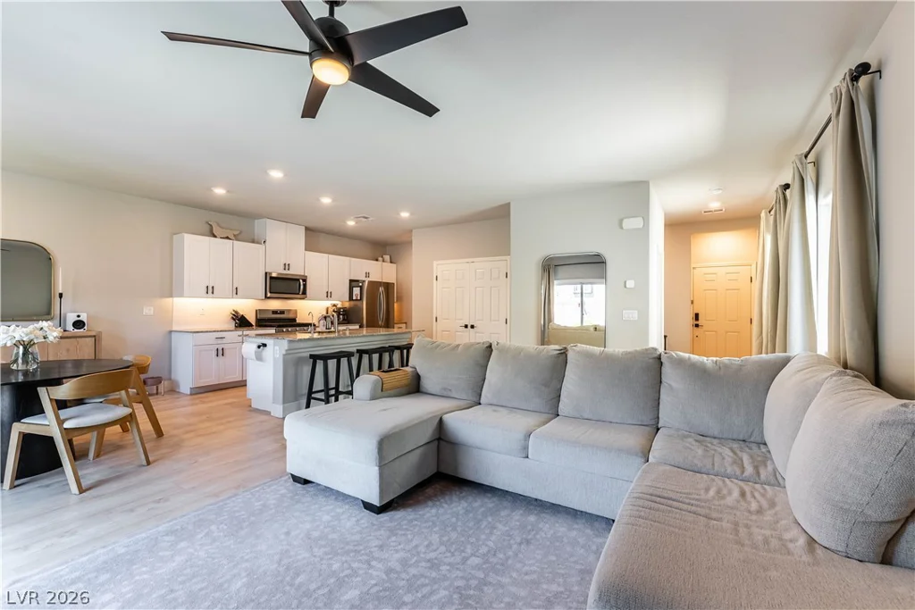 9238 Brayden Bay, Las Vegas, NV 89178