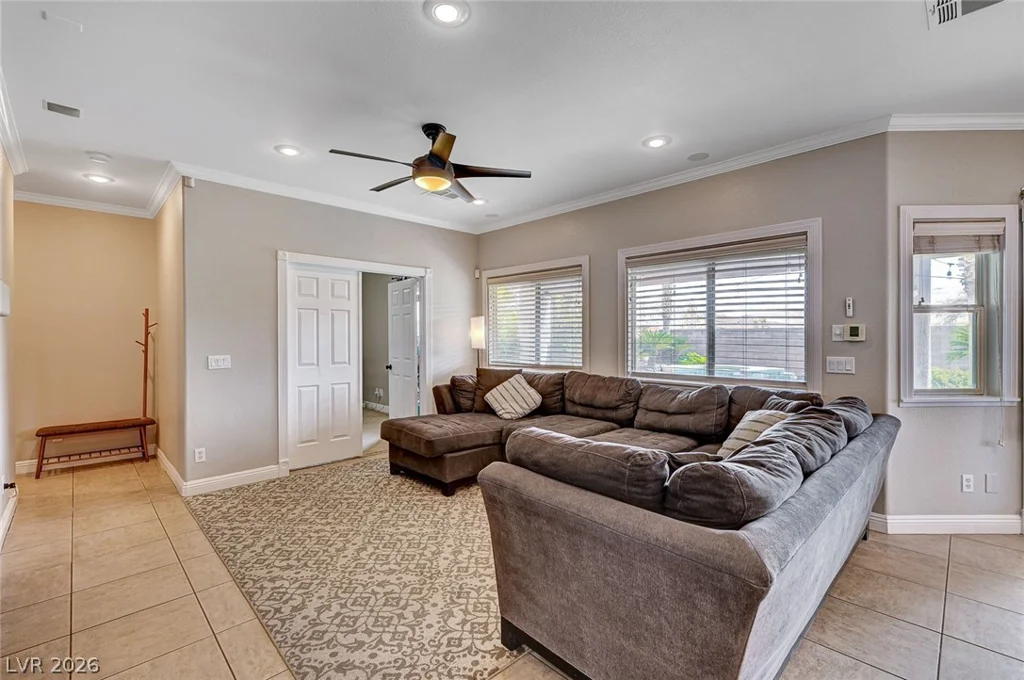 5327 Esparon, Las Vegas, NV 89141