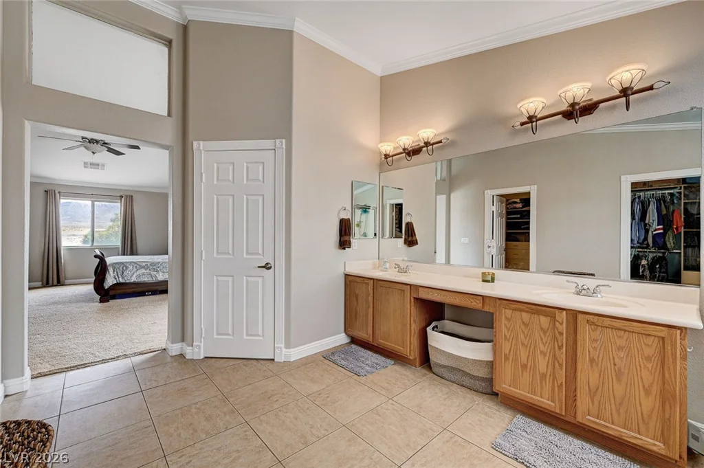 5327 Esparon, Las Vegas, NV 89141