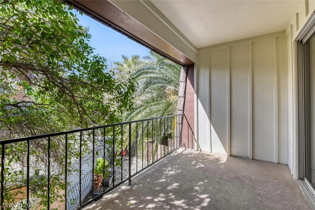 1125 Vegas Valley, Las Vegas, NV 89109