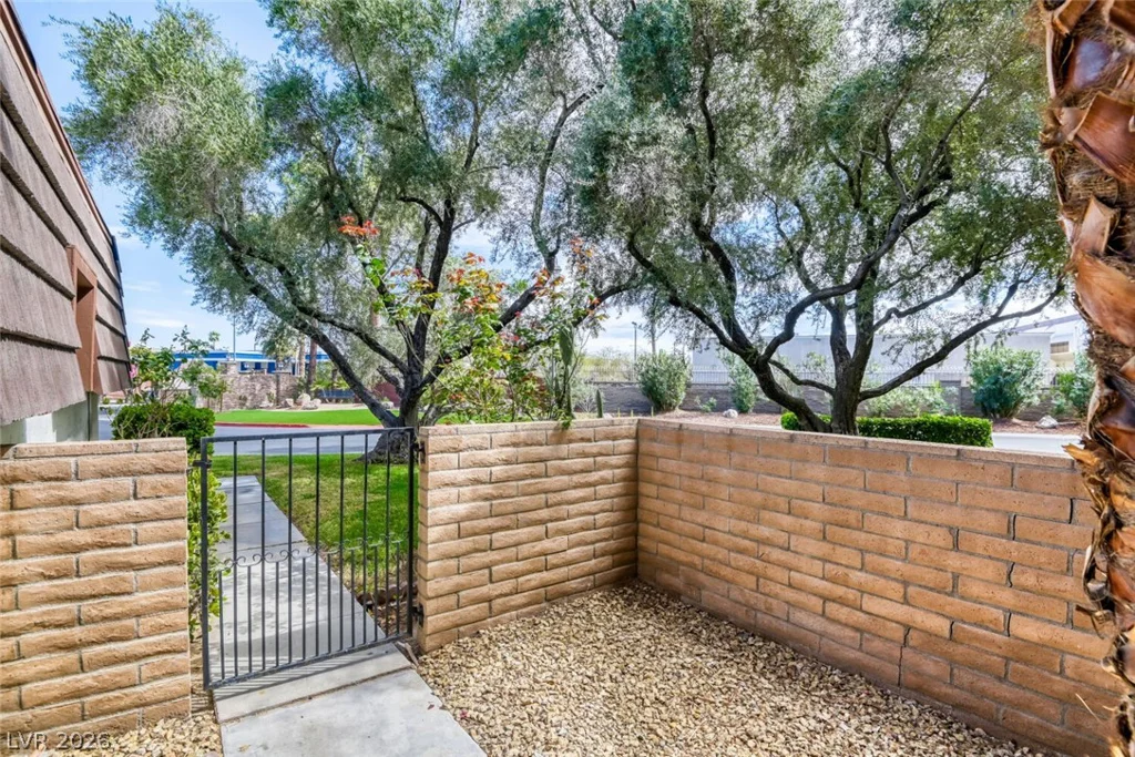 1125 Vegas Valley, Las Vegas, NV 89109