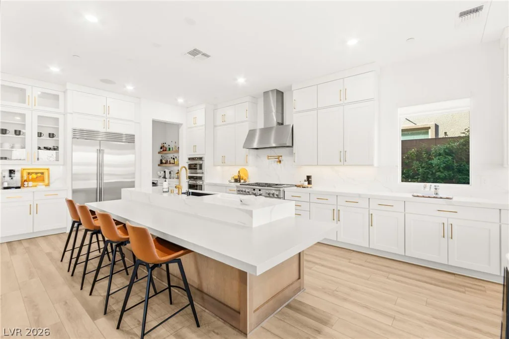 194 Harris Peak, Las Vegas, NV 89138