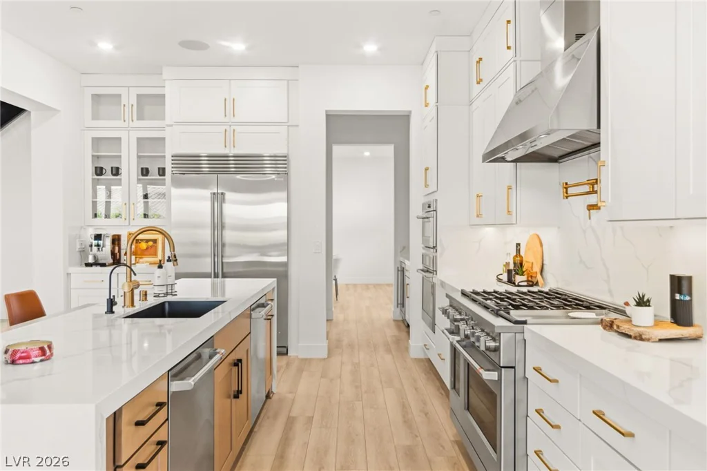 194 Harris Peak, Las Vegas, NV 89138