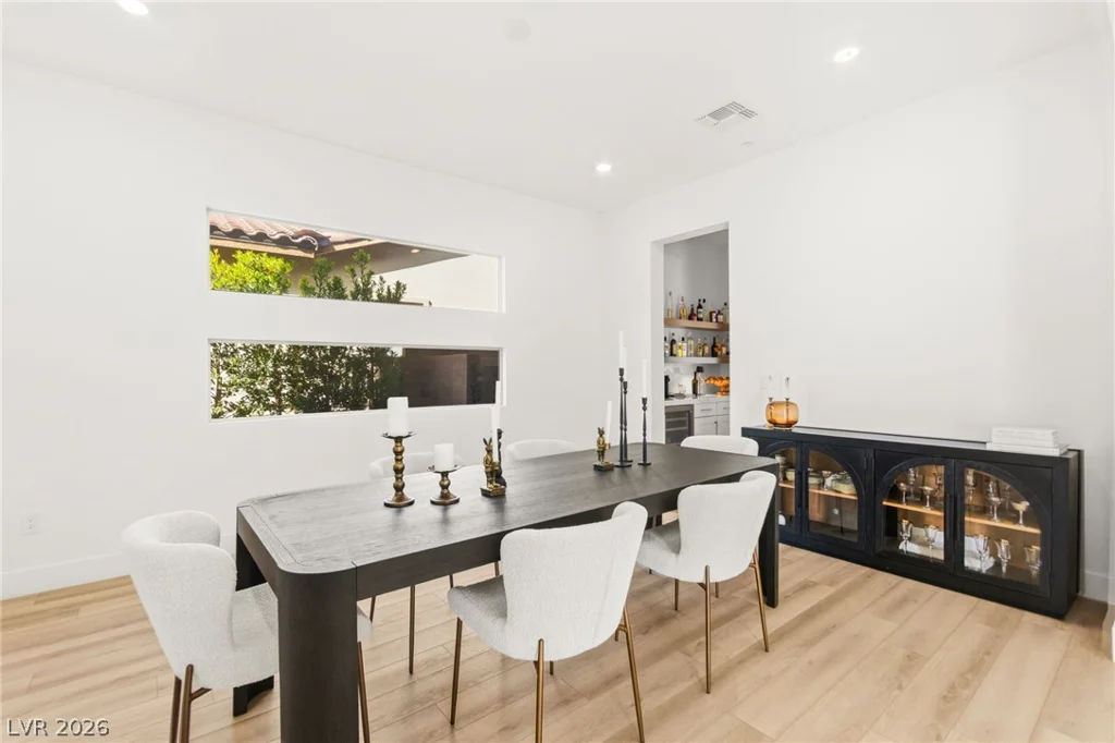 194 Harris Peak, Las Vegas, NV 89138