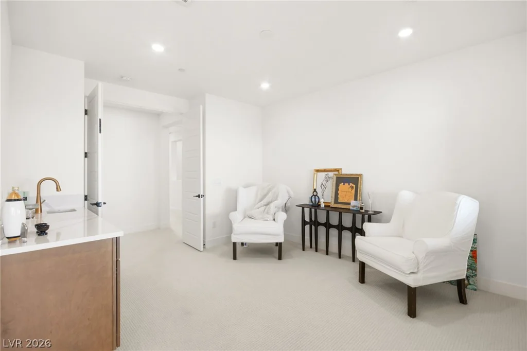 194 Harris Peak, Las Vegas, NV 89138