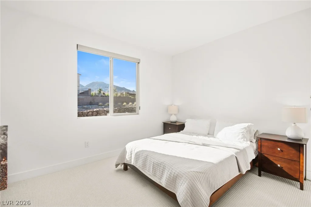 194 Harris Peak, Las Vegas, NV 89138