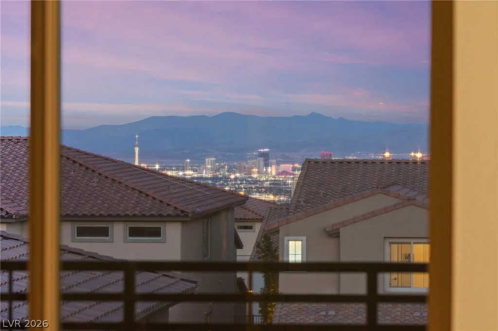 194 Harris Peak, Las Vegas, NV 89138