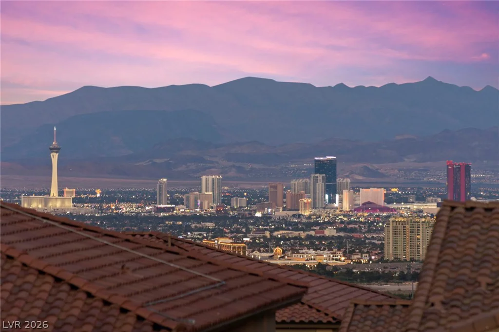 194 Harris Peak, Las Vegas, NV 89138