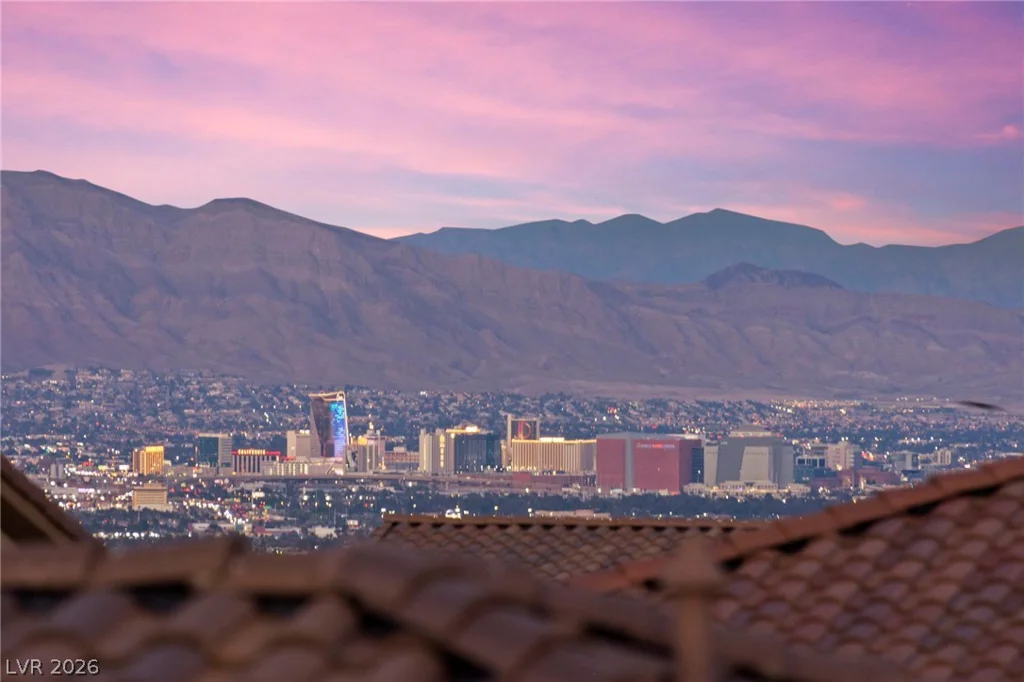194 Harris Peak, Las Vegas, NV 89138