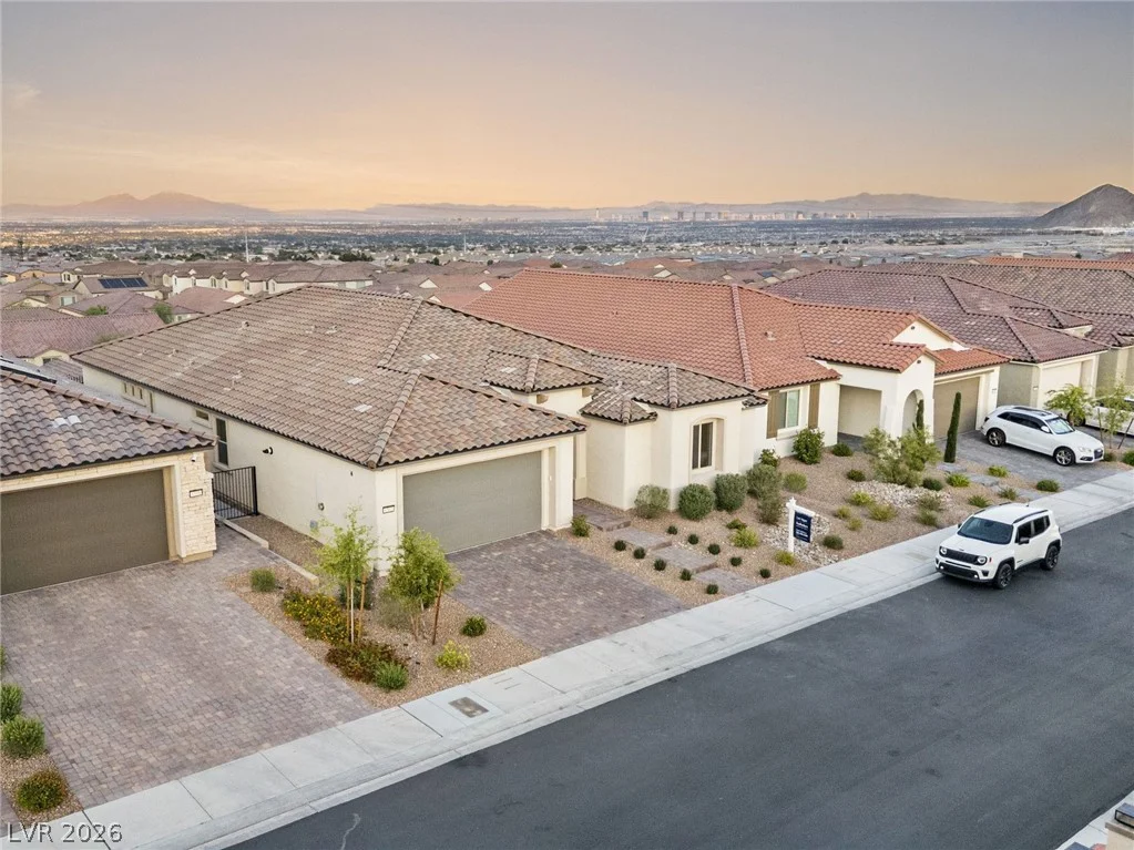 6502 Corsari Ridge, Las Vegas, NV 89166