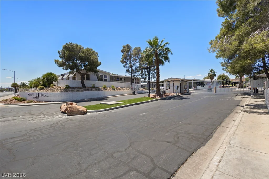 4641 Royal Ridge, Las Vegas, NV 89103
