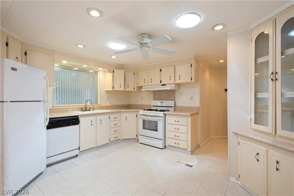 4641 Royal Ridge, Las Vegas, NV 89103